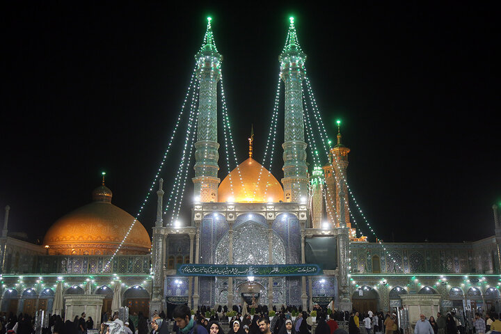 Photos: Hazrat Zainab birth anniversary celebrated in Qom