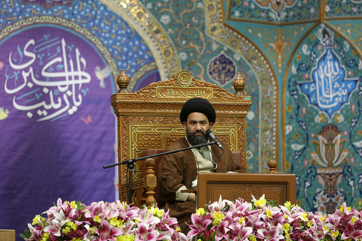 Photos: Hazrat Zainab birth anniversary celebrated in Qom