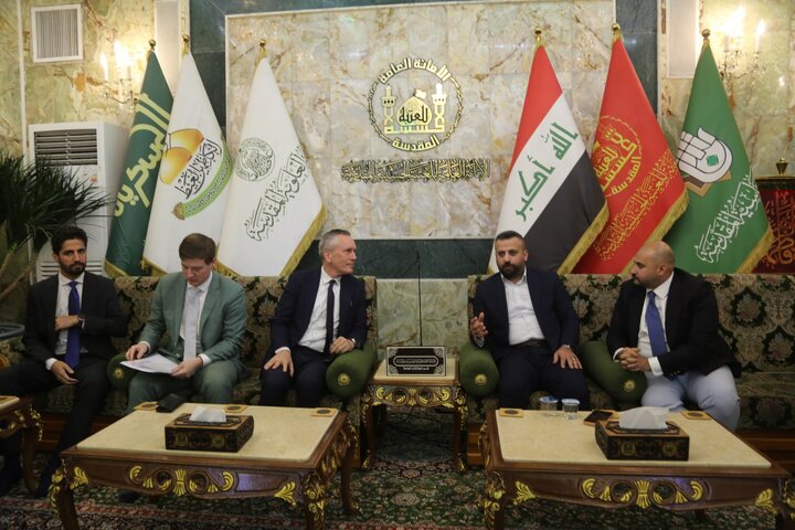 تقرير مصور/ القائم بالاعمال الهولندي في العراق: زيارتنا لكربلاء هو زيارة مرقد الامام الحسين (ع) والتعرف اكثر عن قصته