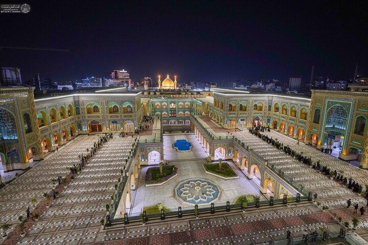 تقرير مصور/ تكريماً لمولد السيدة زينب (ع).. العتبة العلوية تستضيف الزوار في صحن فاطمة الزهراء التابع لحرم أمير المؤمنين(ع)