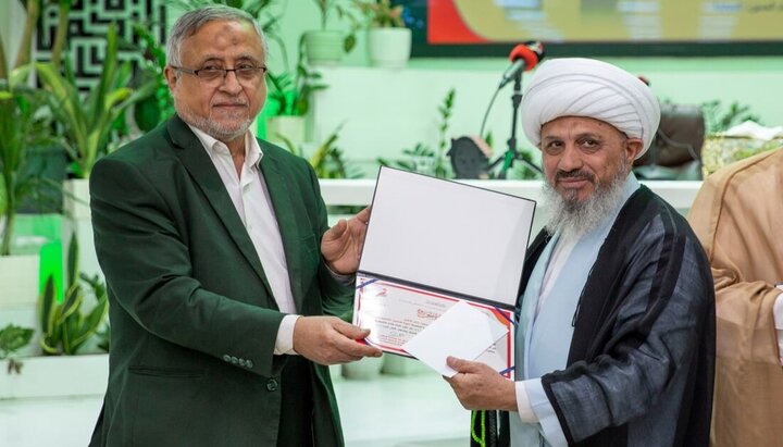 تقرير مصور/ برعاية العتبة الحسينية.. احتفاء بتخرج جيل جديد من حملة المنبر الحسيني بمناسبة ولادة السيدة زينب(ع)