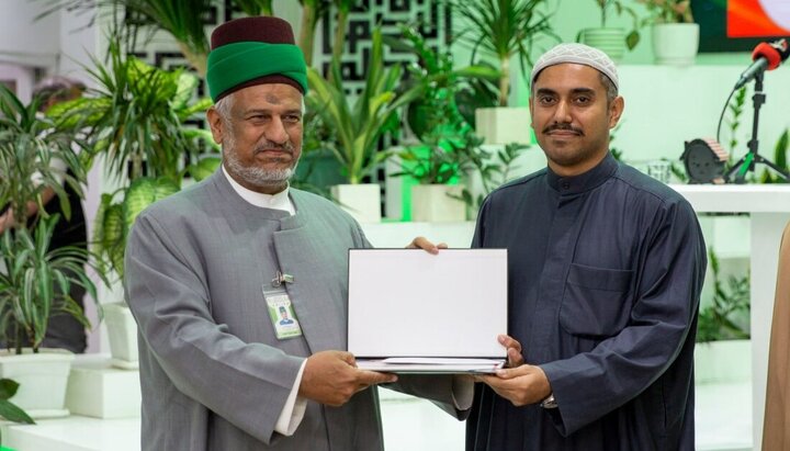 تقرير مصور/ برعاية العتبة الحسينية.. احتفاء بتخرج جيل جديد من حملة المنبر الحسيني بمناسبة ولادة السيدة زينب(ع)