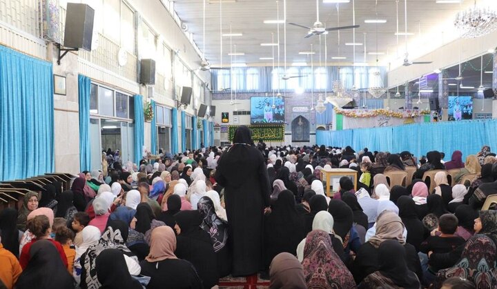 تقرير مصور/ الاحتفال المبارك بمولد السيدة زينب (ع) في حرمها الطاهر بالعاصمة السورية