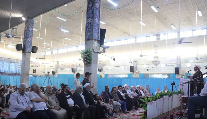 تقرير مصور/ الاحتفال المبارك بمولد السيدة زينب (ع) في حرمها الطاهر بالعاصمة السورية