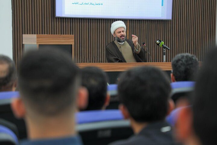 تقرير مصور/ إقامة ندوة قرآنية في جامعة جابر بن حيان بالكوفة