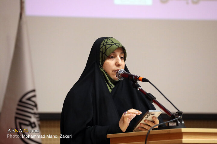 محفل بین‌المللی شعر مقاومت با محوریت «حجاب میراث زینبی» در قم