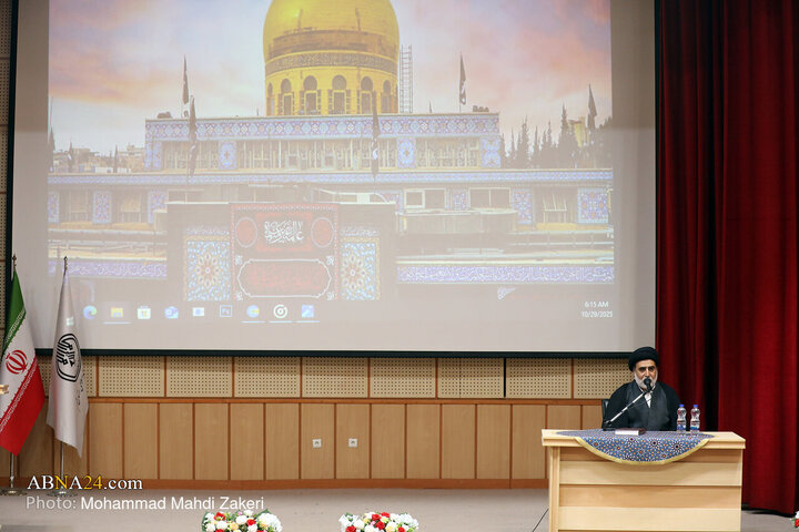 محفل بین‌المللی شعر مقاومت با محوریت «حجاب میراث زینبی» در قم