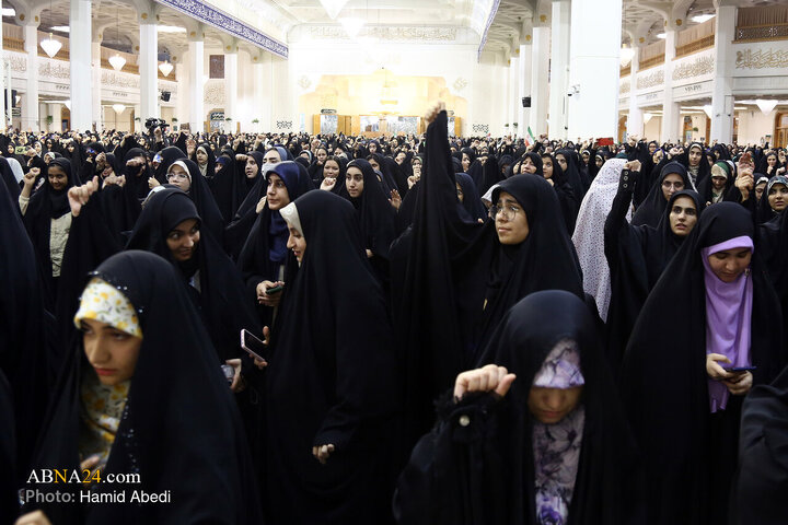 آیین ملی «مهمان مهر» با حضور نودانشجویان در حرم حضرت معصومه(س)