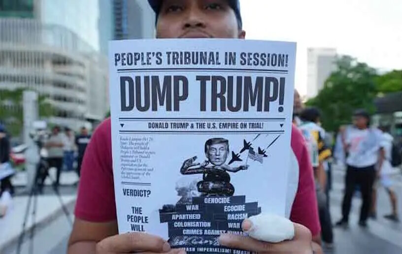মালয়েশিয়ায় চলছে ট্রাম্পবিরোধী বিক্ষোভ।