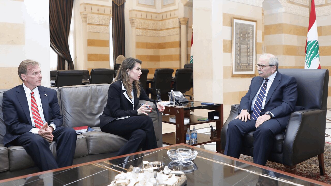 Lebanese PM calls for ceasefire, full Israeli withdrawal in talks with US envoy