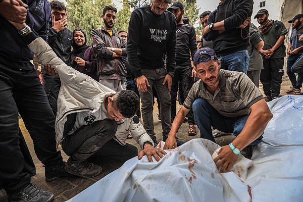 پیکر ۳۰ شهید به غزه تحویل داده شد