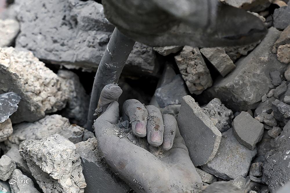 هزاران شهید زیر آوار غزه و خباثت اشغالگران در جلوگیری از یافتن اجساد/ دفاع مدنی: جهان فوراً اقدام کند!