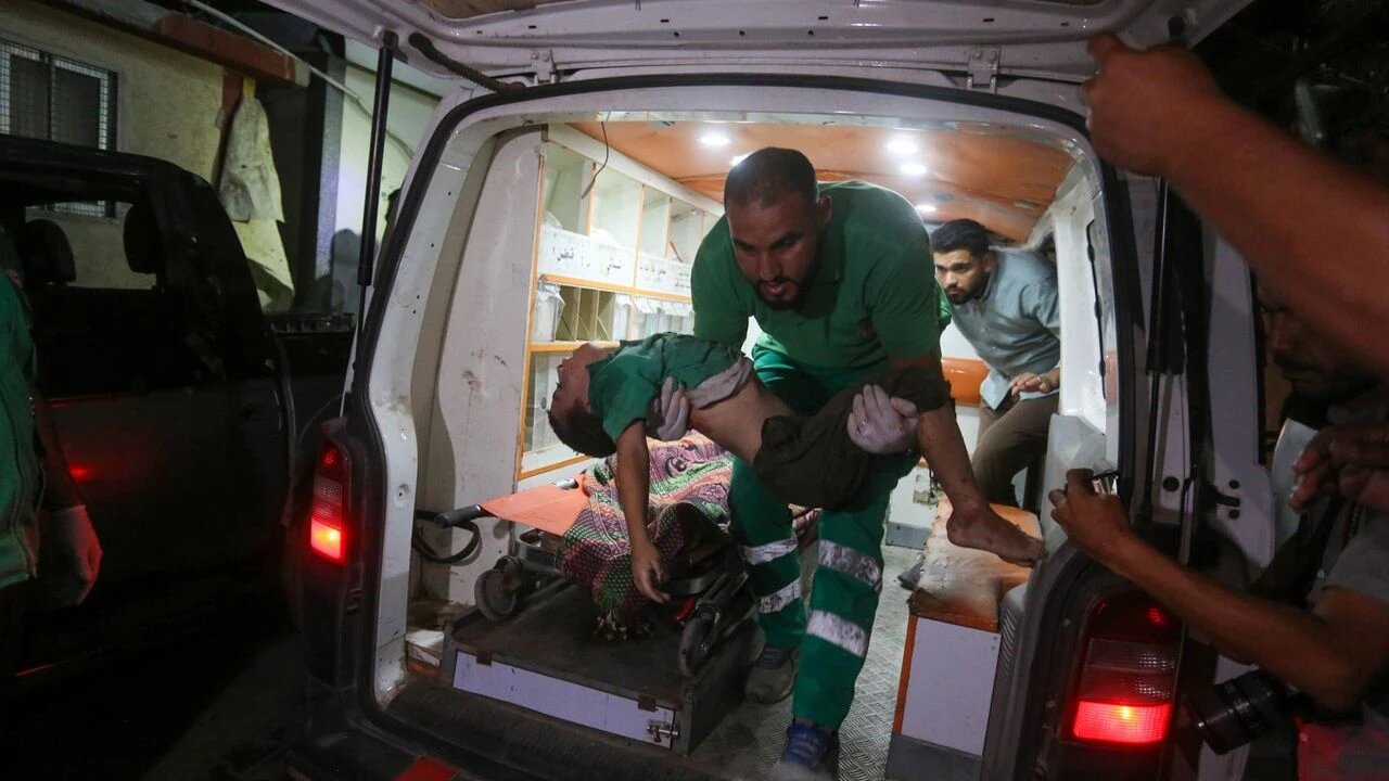 Katil İsrail 12 saatten az bir sürede 35'i çocuk 100'den fazla kişiyi şehit etti