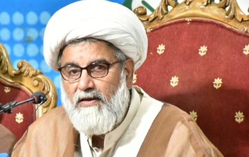 در پاکستان عدالت و انصاف به قتل رسیده است/ ۹۰ درصد مردم پاکستان در کنار عمران خان ایستاده‌اند