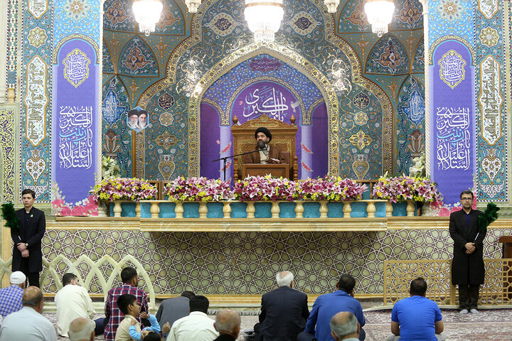 تقرير مصور/ أجواء روحانية في حرم السيدة "المعصومة"(ع) بمناسبة ولادة السيدة "زينب" (ع)