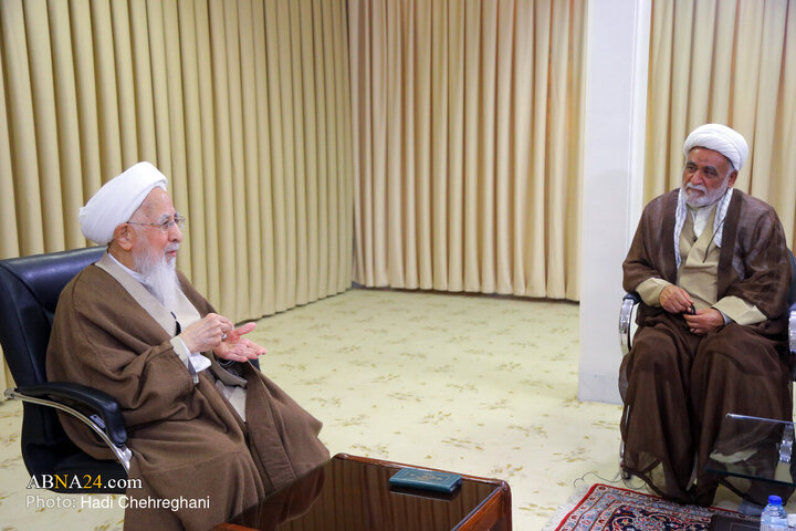 دیدار فرمانده سپاه محمد رسول‌الله تهران با آیت‌الله‌العظمی جوادی آملی