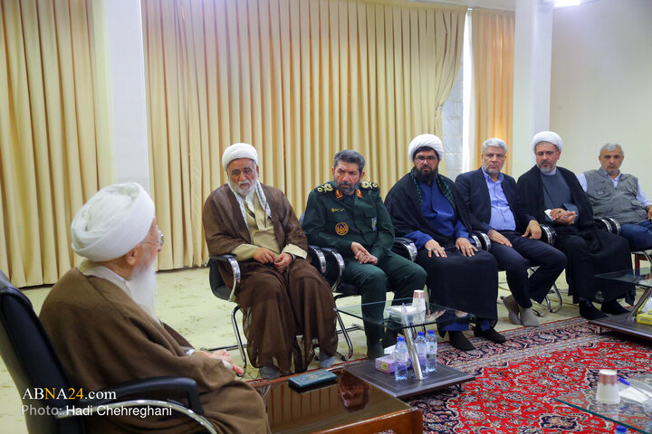 دیدار فرمانده سپاه محمد رسول‌الله تهران با آیت‌الله‌العظمی جوادی آملی