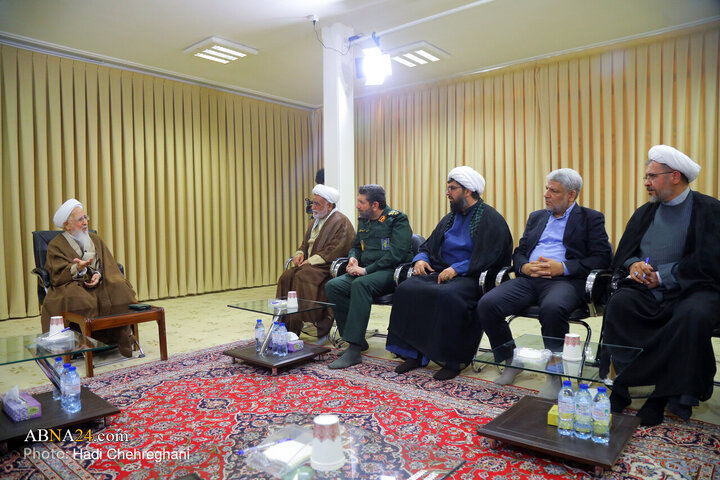 دیدار فرمانده سپاه محمد رسول‌الله تهران با آیت‌الله‌العظمی جوادی آملی