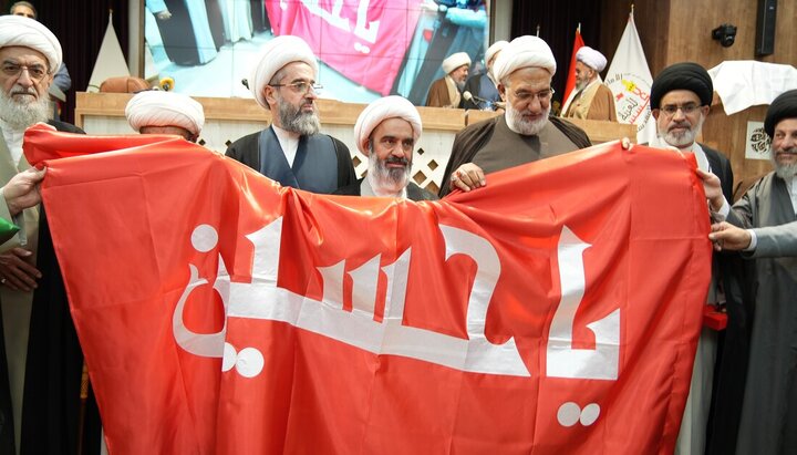 تقرير مصور/ اختتام فعاليات مؤتمر الميرزا محمد حسين النائيني بمدينة مشهد المقدسة