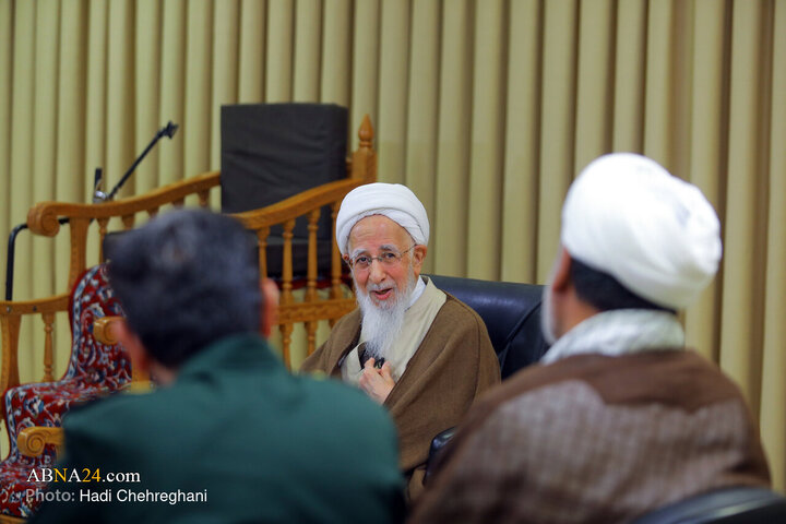 Informe fotográfico |  Encuentro del comandante del Cuerpo Mohammad Rasulullah de Teherán con el Gran Ayatolá Abdollah Javadi Amoli