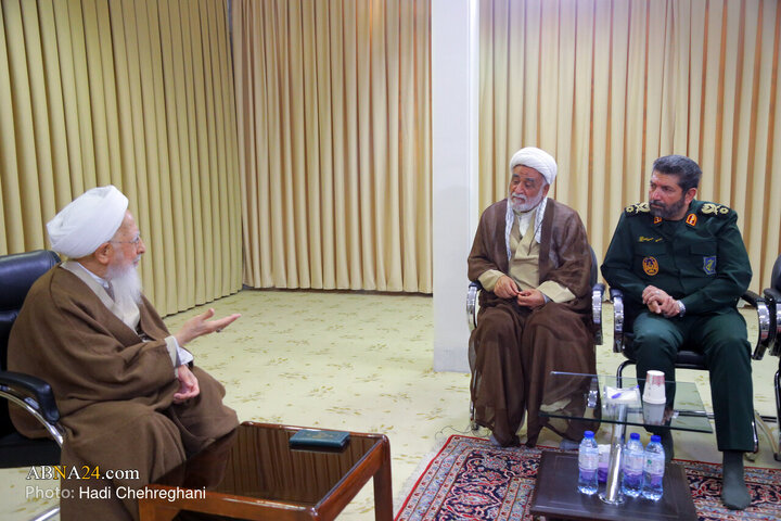 Informe fotográfico |  Encuentro del comandante del Cuerpo Mohammad Rasulullah de Teherán con el Gran Ayatolá Abdollah Javadi Amoli