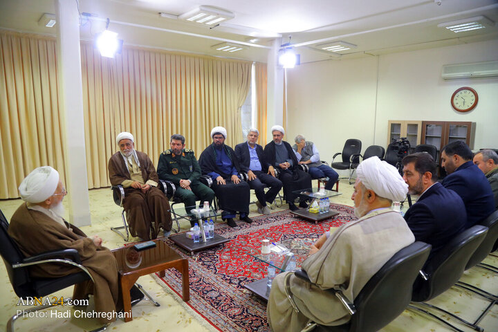 Informe fotográfico |  Encuentro del comandante del Cuerpo Mohammad Rasulullah de Teherán con el Gran Ayatolá Abdollah Javadi Amoli