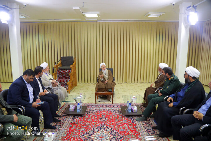 Informe fotográfico |  Encuentro del comandante del Cuerpo Mohammad Rasulullah de Teherán con el Gran Ayatolá Abdollah Javadi Amoli