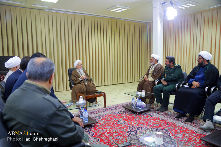 Informe fotográfico |  Encuentro del comandante del Cuerpo Mohammad Rasulullah de Teherán con el Gran Ayatolá Abdollah Javadi Amoli