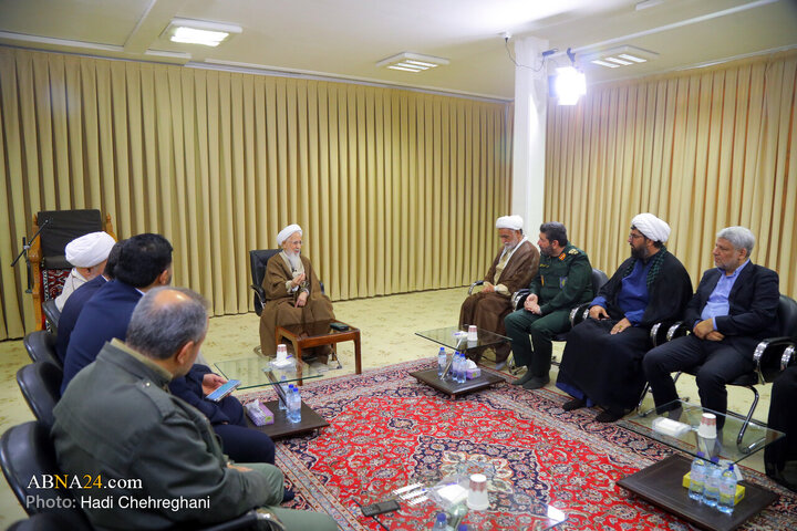 Informe fotográfico |  Encuentro del comandante del Cuerpo Mohammad Rasulullah de Teherán con el Gran Ayatolá Abdollah Javadi Amoli