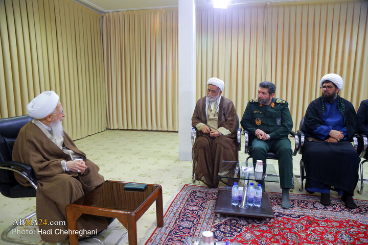 Informe fotográfico |  Encuentro del comandante del Cuerpo Mohammad Rasulullah de Teherán con el Gran Ayatolá Abdollah Javadi Amoli