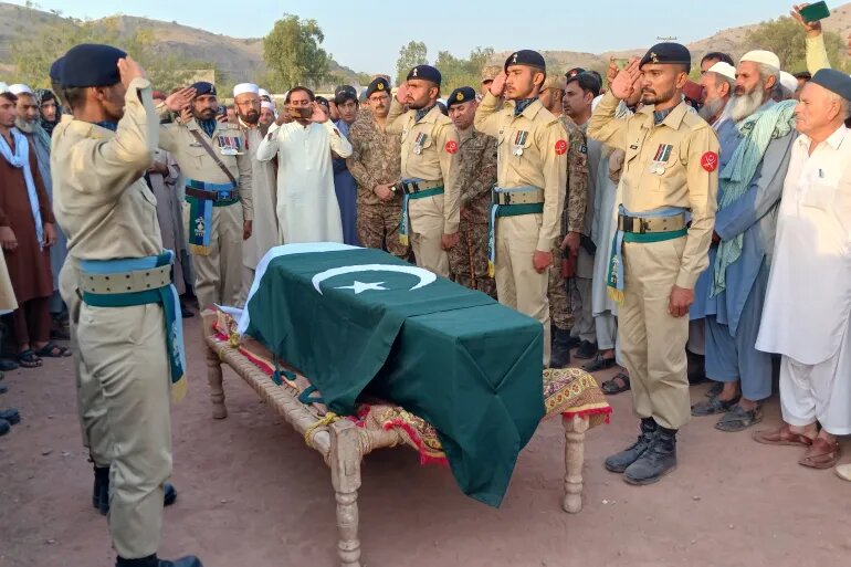 کشته‌شدن یک افسر و پنج سرباز پاکستانی در درگیری مرزی با افغانستان