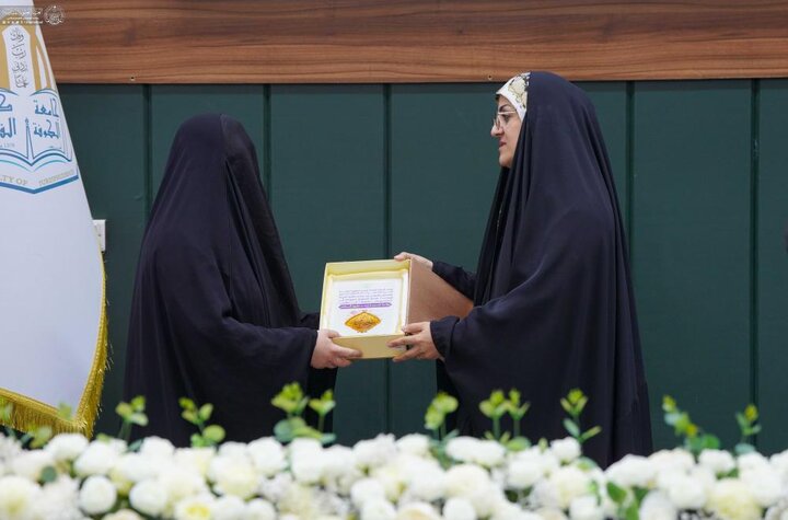 تقرير مصور/ وحدة الإعلام النسوي للعتبة العلويّة تقيم مهرجانًا بهيجًا بمناسبة ولادة السيدة زينب(ع) بالنجف