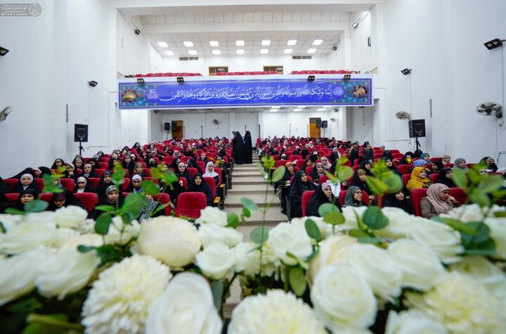 تقرير مصور/ وحدة الإعلام النسوي للعتبة العلويّة تقيم مهرجانًا بهيجًا بمناسبة ولادة السيدة زينب(ع) بالنجف