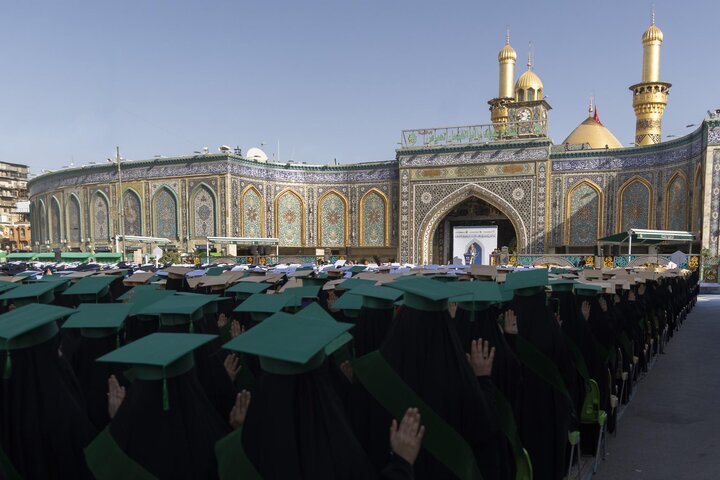 تقرير مصور/  طالبات الجامعات العراقية والدول الإسلامية يرددن قسم التخرج والعهد عند مرقد أبي الفضل العباس (عليه السلام)