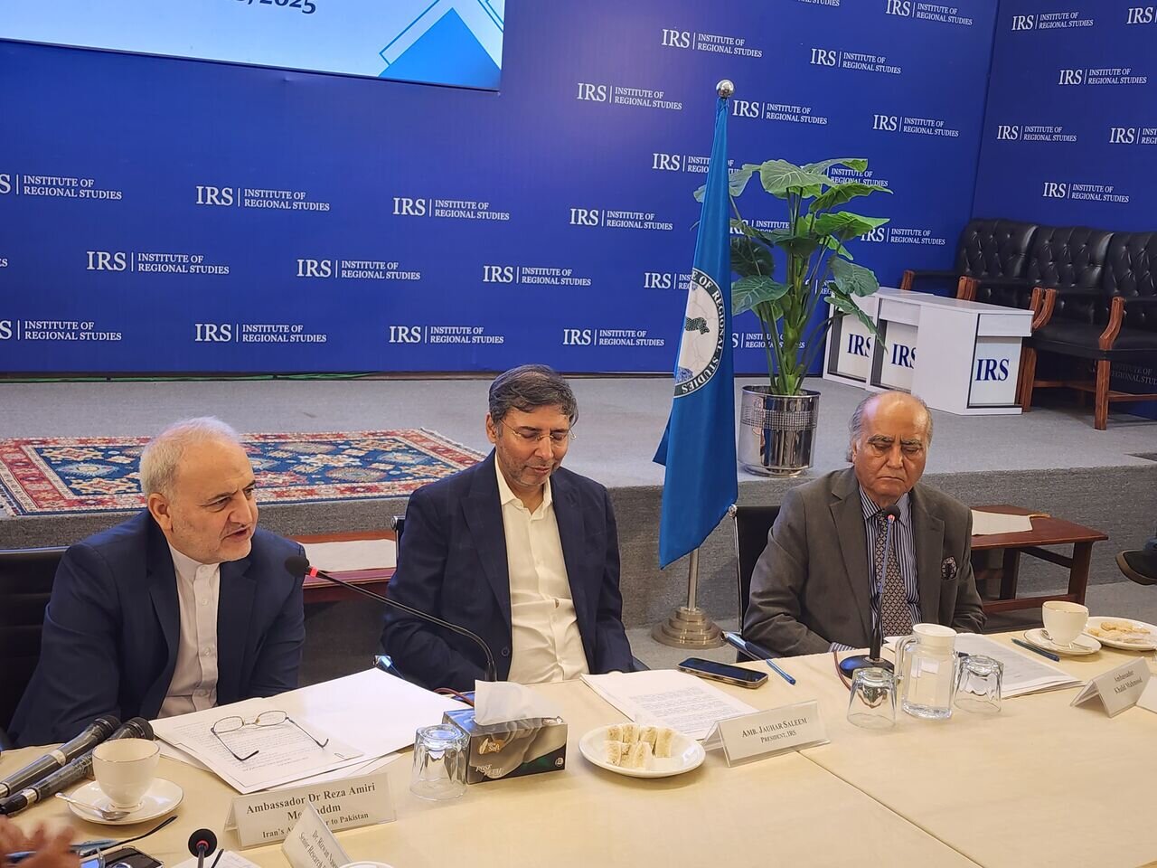 اسلام آباد میں ایرانی سفیر کا دوٹوک مؤقف، ایران کسی مسلط شدہ معاہدے کو قبول نہیں کرے گا اسلام آباد میں ایرانی سفیر کا دوٹوک مؤقف، ایران کسی مسلط شدہ معاہدے کو قبول نہیں کرے گا