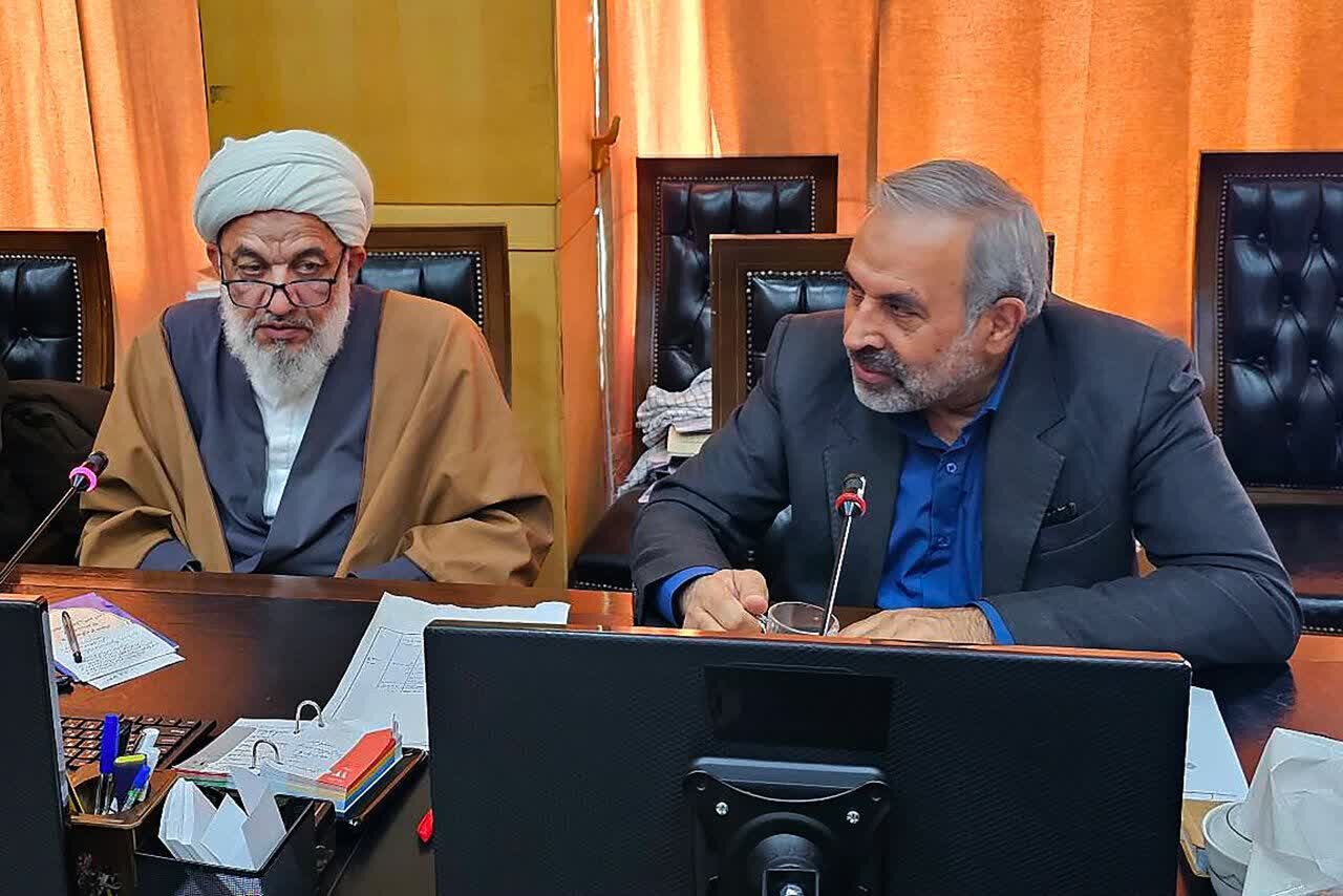 نشست مشترک ستاد امربه‌معروف و نهی‌ازمنکر و مجمع نمایندگان استان تهران با موضوع عفاف و حجاب + تصاویر