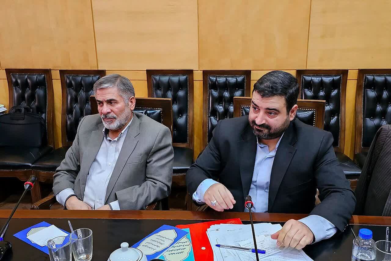 نشست مشترک ستاد امربه‌معروف و نهی‌ازمنکر و مجمع نمایندگان استان تهران با موضوع عفاف و حجاب + تصاویر