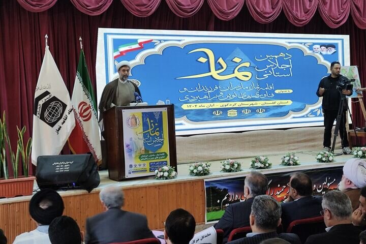 سه پایه تربیت دینی؛ اقتدار، کرامت و محبت/ تربیت دینی بدون محبت و الگوی رفتاری ممکن نیست