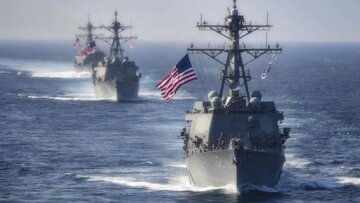 वेनेज़ुएला के तट की ओर बढ़े अमेरिकी युद्धपोत; 200 किलोमीटर से भी कम दूरी