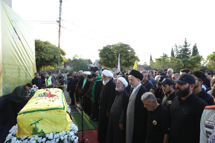 جماهير المقاومة يشيّعون الشّهيد حسين طعمة في عيتيت جنوب لبنان