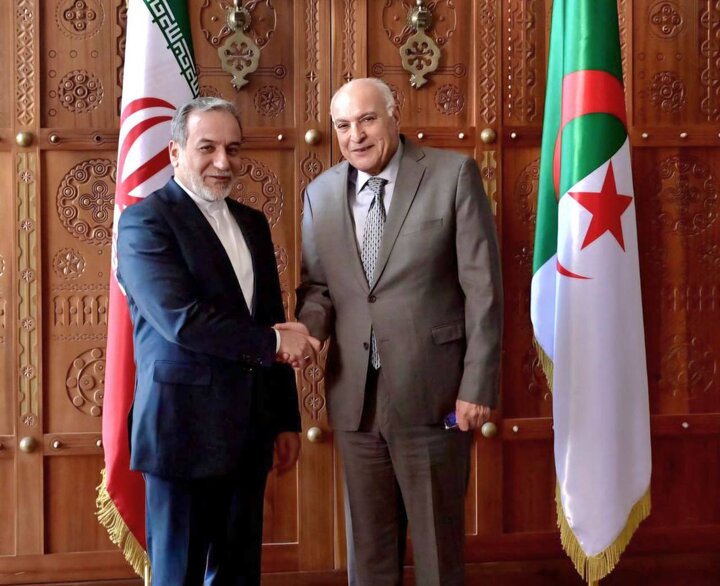 عراقچی در پیامی به احمد عطاف: امیدوارم روابط تهران و الجزایر بیش از پیش تقویت شود