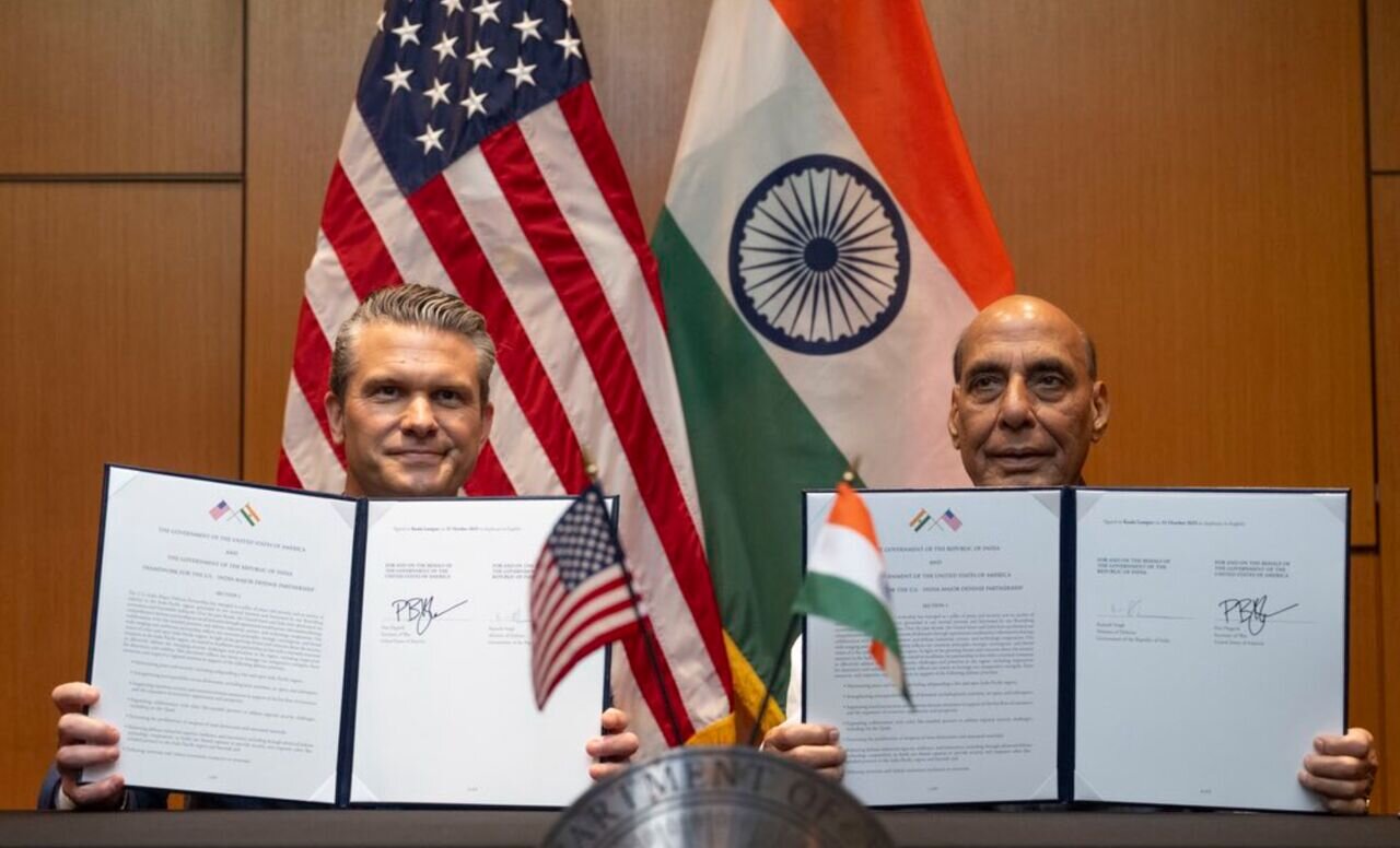 امریکہ اور بھارت کے درمیان 10 سالہ دفاعی معاہدہ پر دستخط کیئے