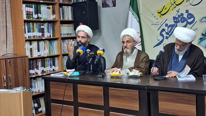 تحلیل الگوی اسلامی خبررسانی در رونمایی «فقه خبر»: خبررسانی باید ذیل گفتمان رحمت‌گستری باشد