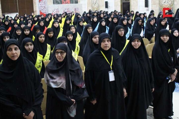 تقرير مصور/ الهيئات النسائية تقيم احتفالا تكريميا حشادا للفتيات اللواتي تشرّفن بارتداء العباءة الزينية في لبنان