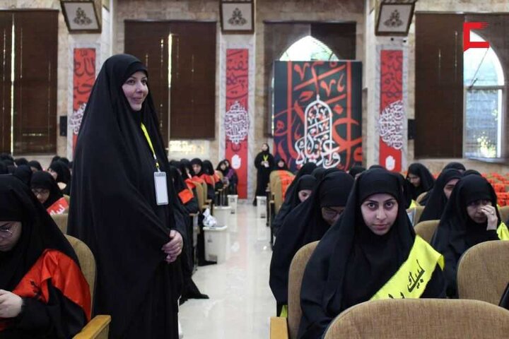 تقرير مصور/ الهيئات النسائية تقيم احتفالا تكريميا حشادا للفتيات اللواتي تشرّفن بارتداء العباءة الزينية في لبنان