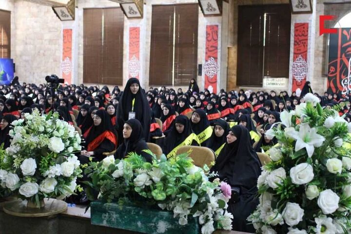 تقرير مصور/ الهيئات النسائية تقيم احتفالا تكريميا حشادا للفتيات اللواتي تشرّفن بارتداء العباءة الزينية في لبنان