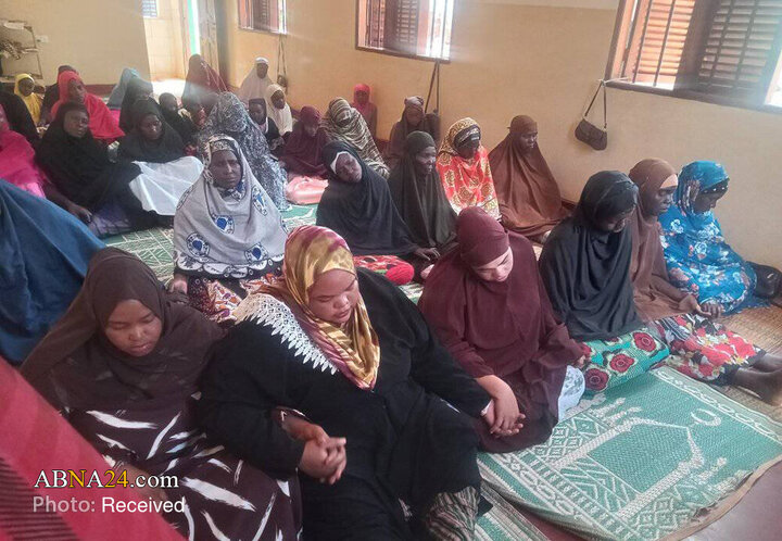 تصویری خبر | کینیا کے ضلع ماکوئنی میں معرفتِ زینبیؑ کی محفل کا انعقاد