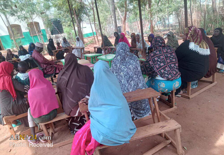 تصویری خبر | کینیا کے ضلع ماکوئنی میں معرفتِ زینبیؑ کی محفل کا انعقاد