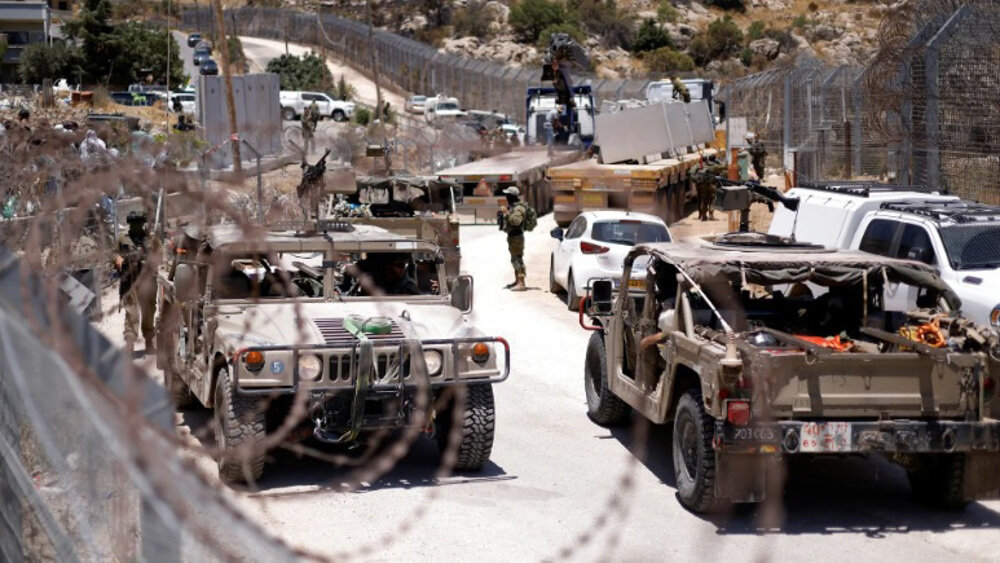 Israeli Forces Advance into Quneitra, Breaching Syrian Sovereignty