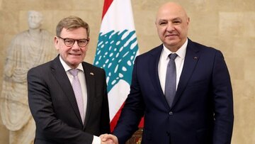 লেবাননের রাষ্ট্রপতি আন্তর্জাতিক সম্প্রদায়কে ইহুদিবাদী সরকারের উপর চাপ প্রয়োগের আহ্বান জানিয়েছেন।